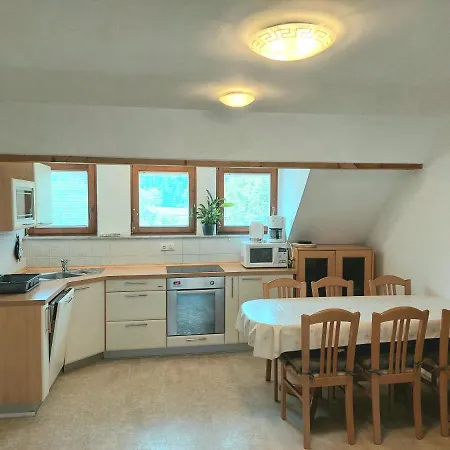 アパート Susnik ボーヒニ